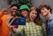 moto g84 5G y moto g54 5G, en color Pantone y cuero vegano, disponibles en México moto g84 5G